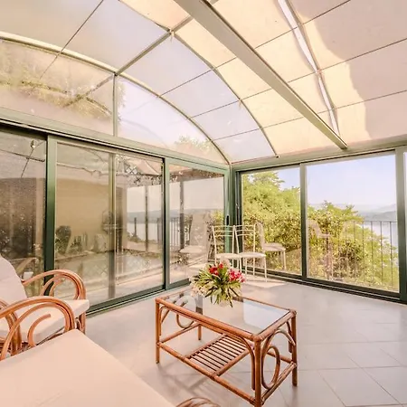 Villa Arona Villa